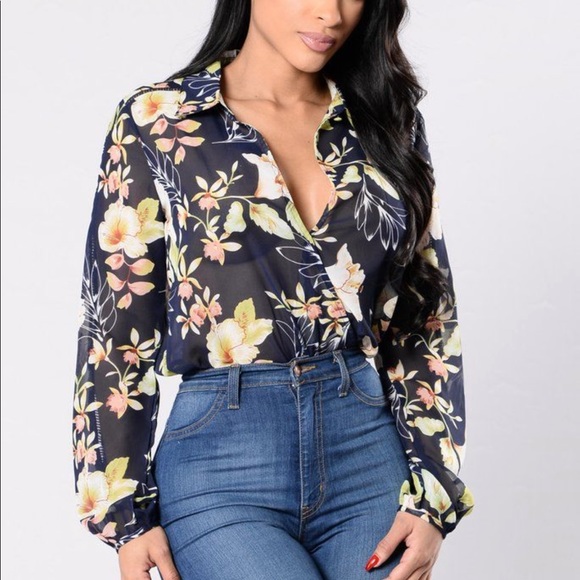 Tops - 🦋 3/$15 Sheer floral long sleeve body suit
